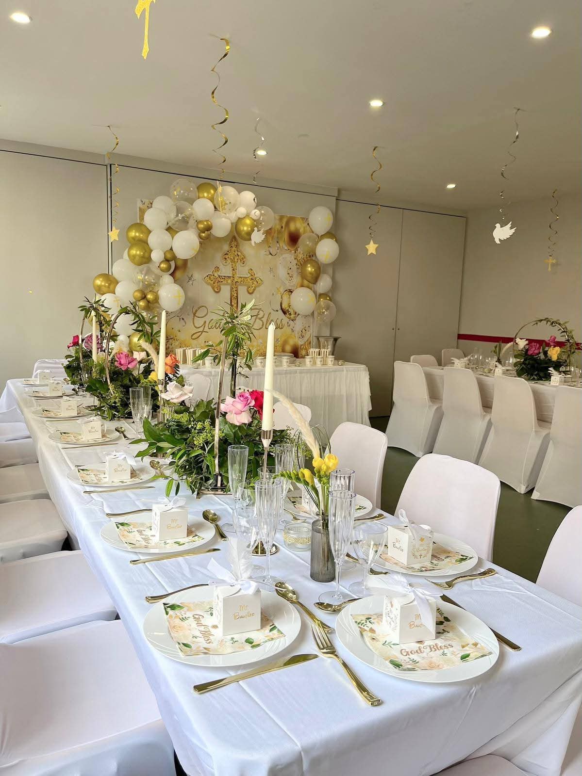 Table des invités · Floral romantique — Baptême