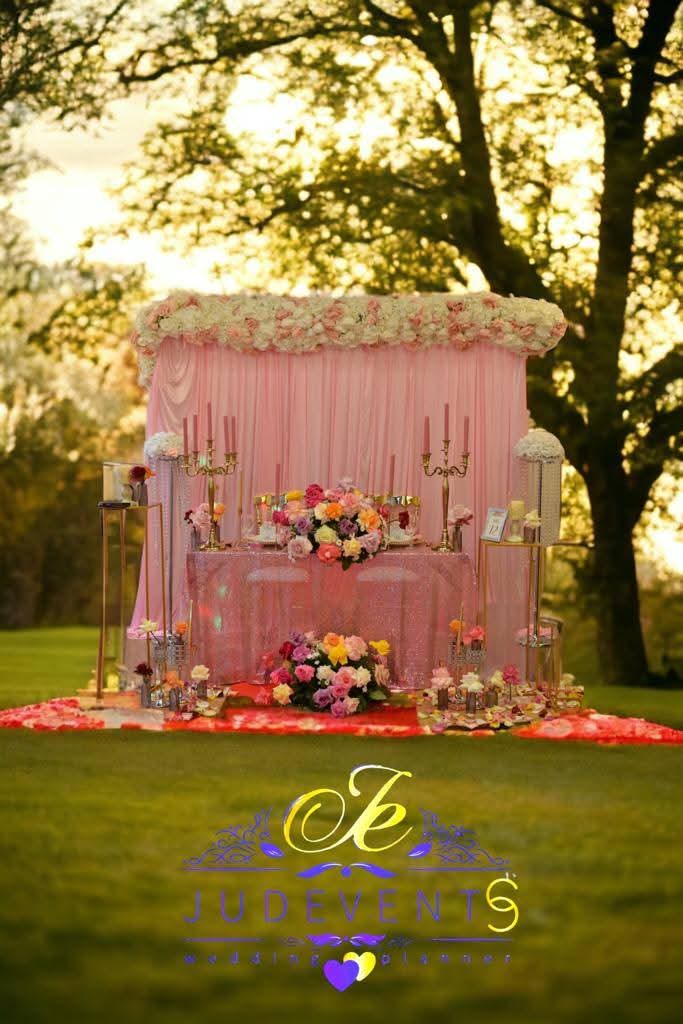 Cérémonie extérieure · Coucher de soleil — Mariage